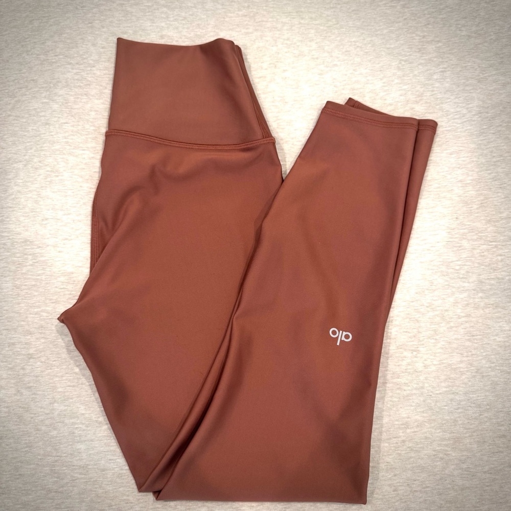 ALO Airlift 7/8 High Waist Leggings - Picture 2 of 3